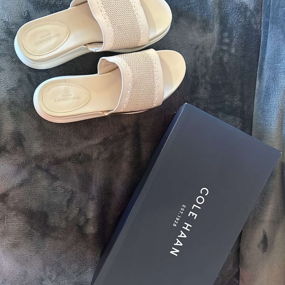COLE HAAN 2 ZEROGRAND STITCHLITE SANDALS SLIP ON 7.5 Gold Knit/Brazil Sand